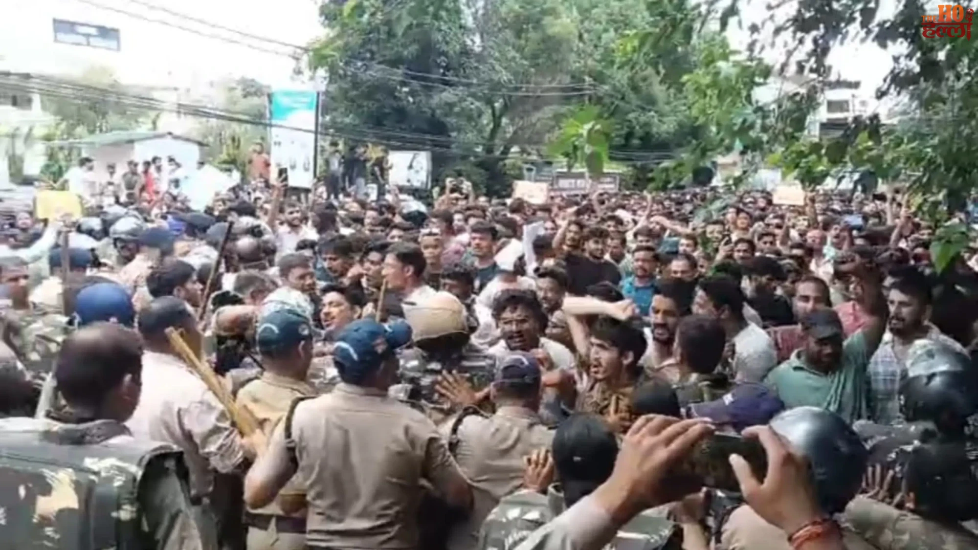 dehradun-youth-protest-paper-leak-uttarakhand-unemployed-union-clash