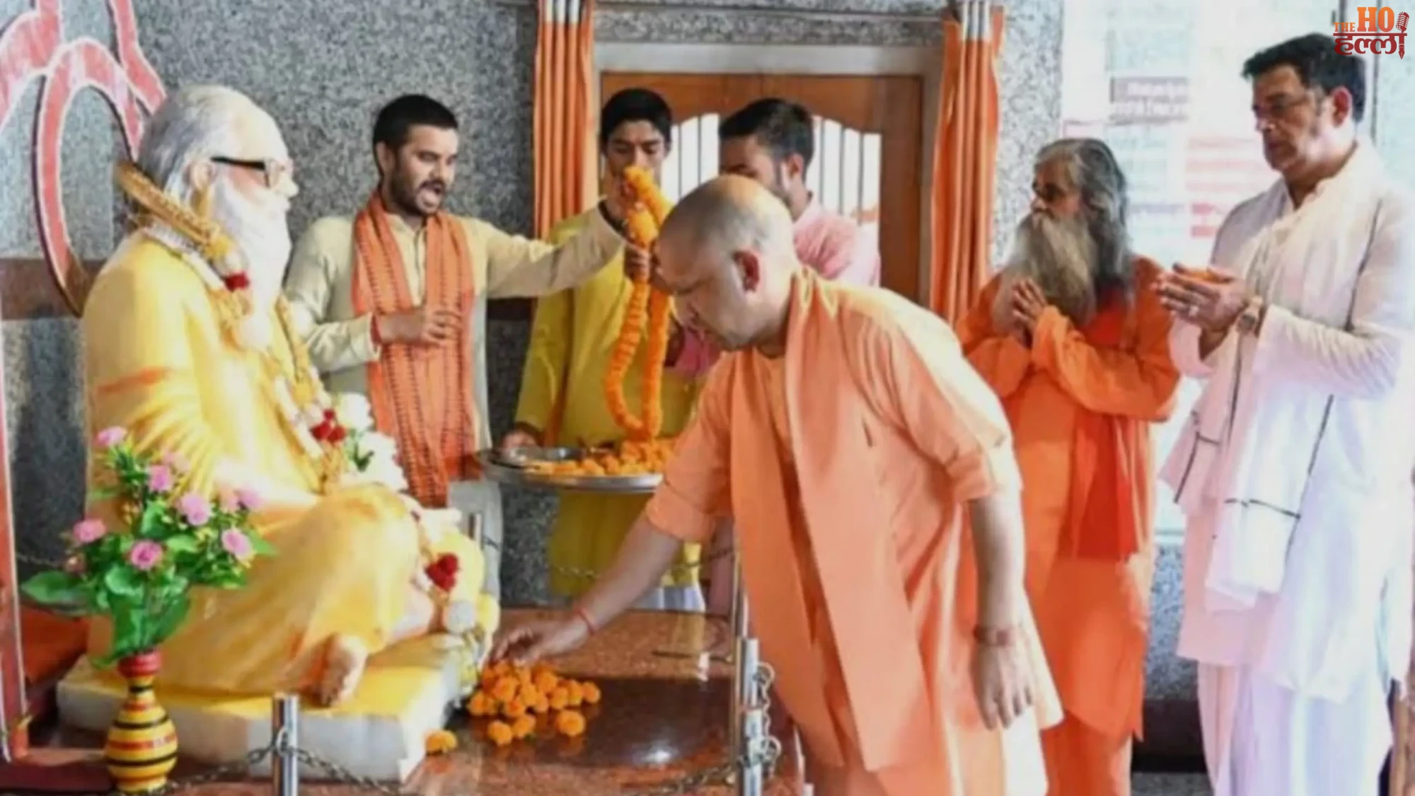 guru-purnima-cm-yogi-worship-gorakhnath-temple-gorakhpur