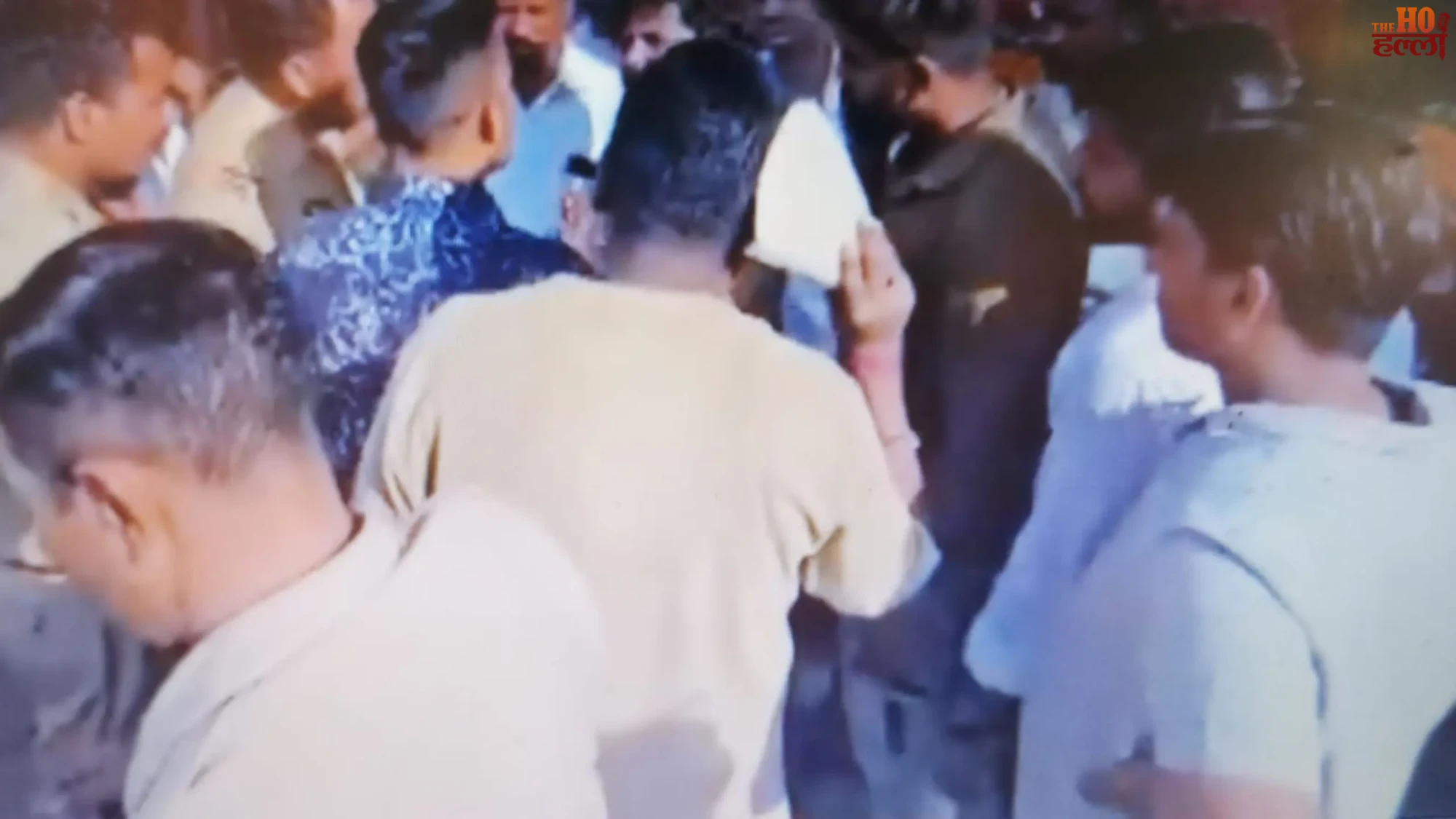 Kashi Vishwanath Temple Fire Injures Three Devotees