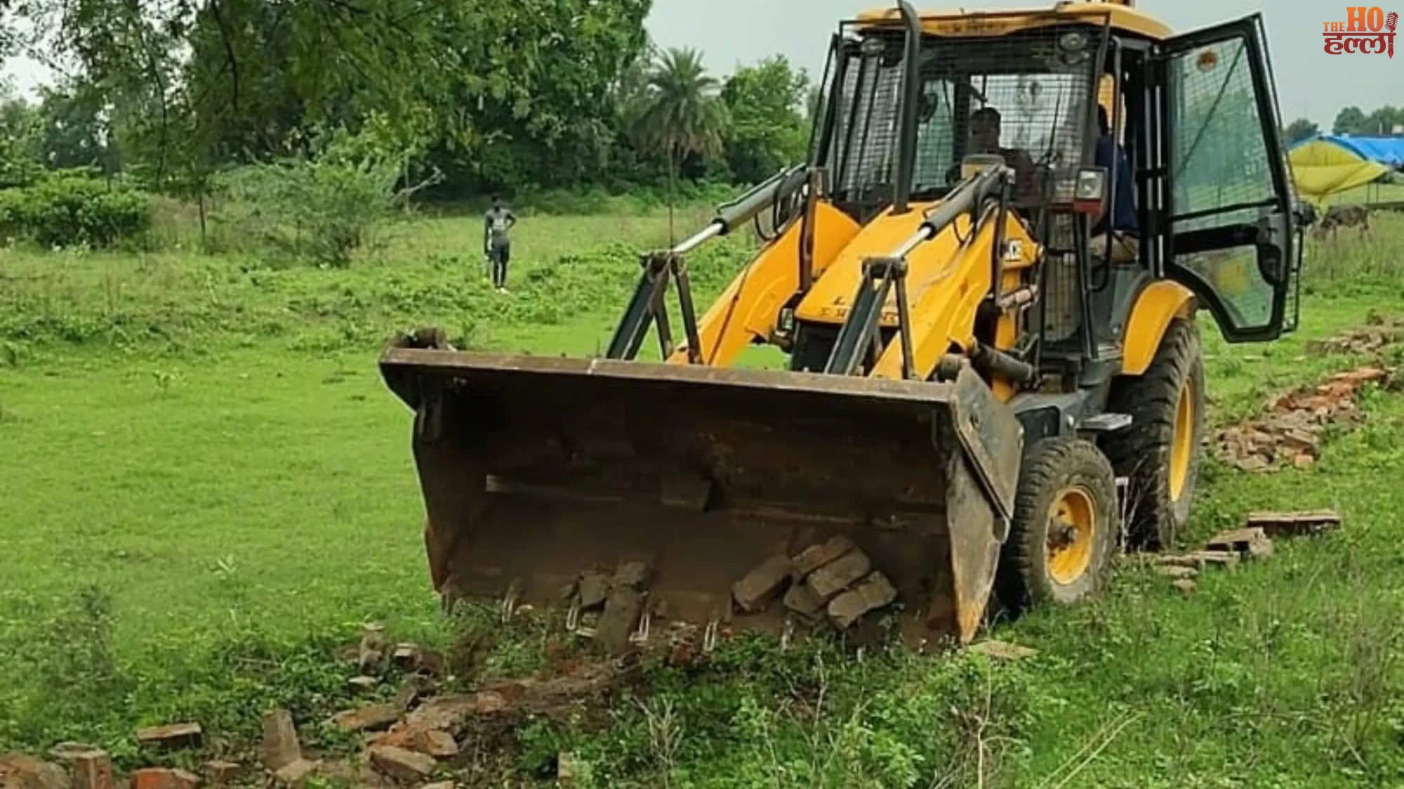 lda-demolishes-illegal-plotting-seals-commercial-constructions-lucknow