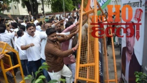 lucknow-congress-protest-ajay-rai-cm-awas-march-detained-by-police (3)