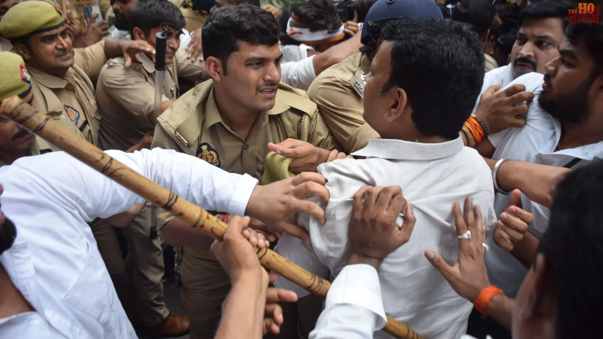 lucknow-congress-protest-ajay-rai-cm-awas-march-detained-by-police