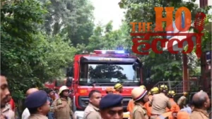 lucknow-jawahar-bhawan-fire-hazratganj-building-evacuated-fire-tenders (3)