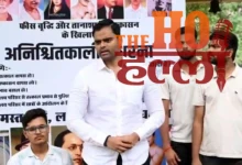 lucknow-university-students-protest-fee-hike-sp-mp-pushpendra-saroj