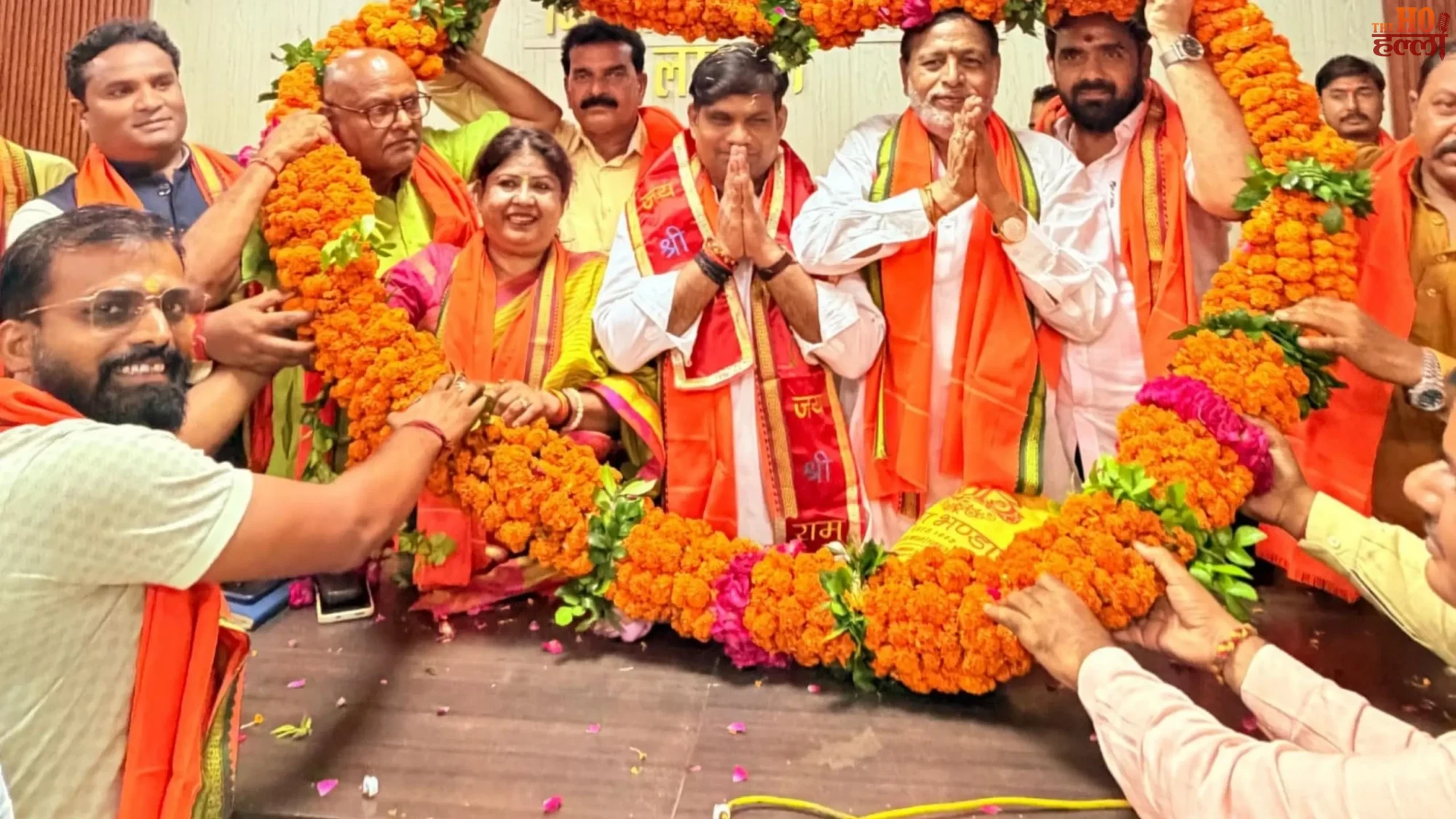 mohanlalganj-lucknow-bdc-gram-pradhan-meeting-cm-yogi-thanks-resolution