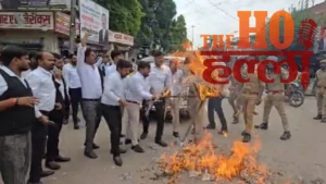 raebareli-lawyers-protest-neet-paper-leak-district-court (2)