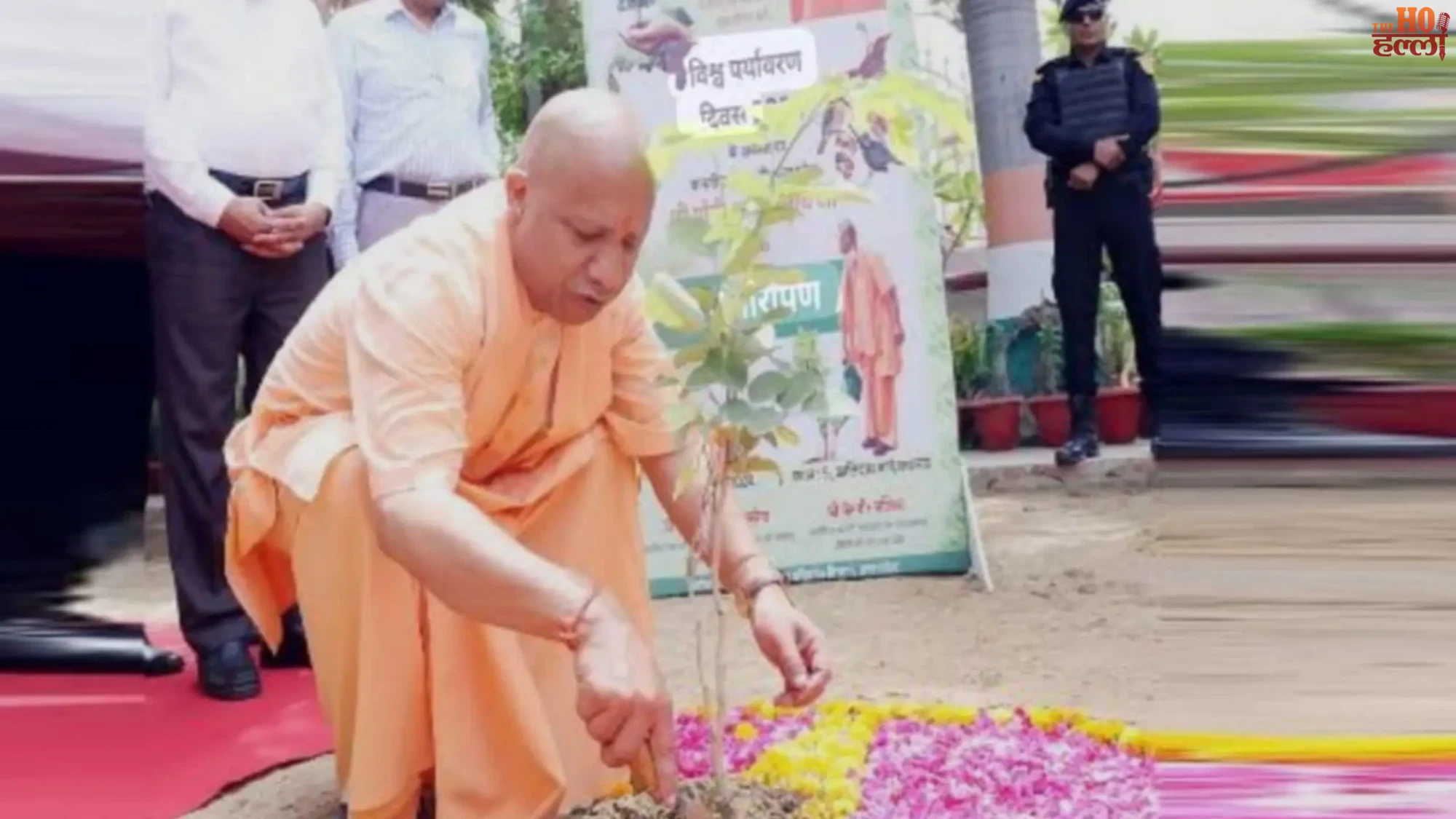 up-aam-bahar-aapke-dwar-free-mango-saplings-distribution-van-mahotsav