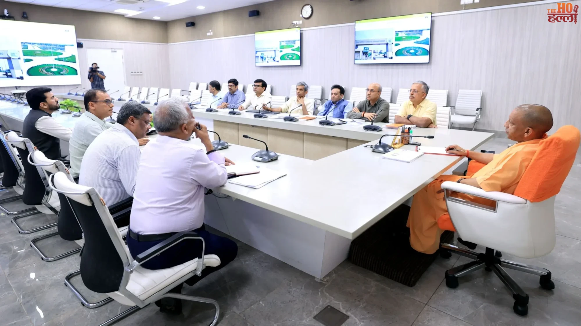 up-deep-tech-ai-robotics-hub-pragati-noida-u-hub-lucknow-cm-yogi
