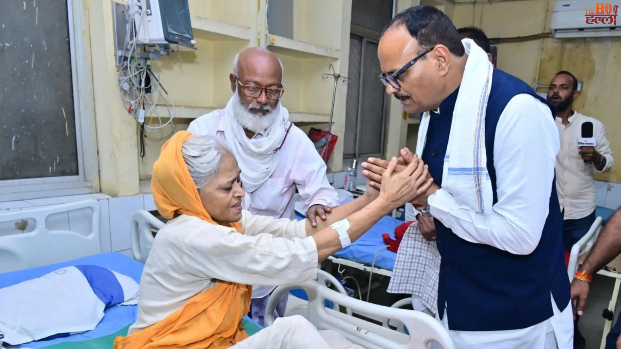 UP Deputy CM Brajesh Pathak Apologizes to Patient