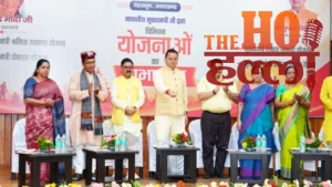 uttarakhand-cm-dhami-launches-shramik-kalyan-schemes-mobile-vans (3)