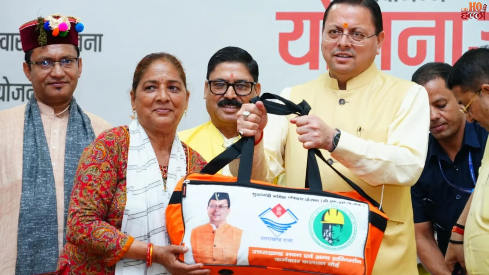 uttarakhand-cm-dhami-launches-shramik-kalyan-schemes-mobile-vans