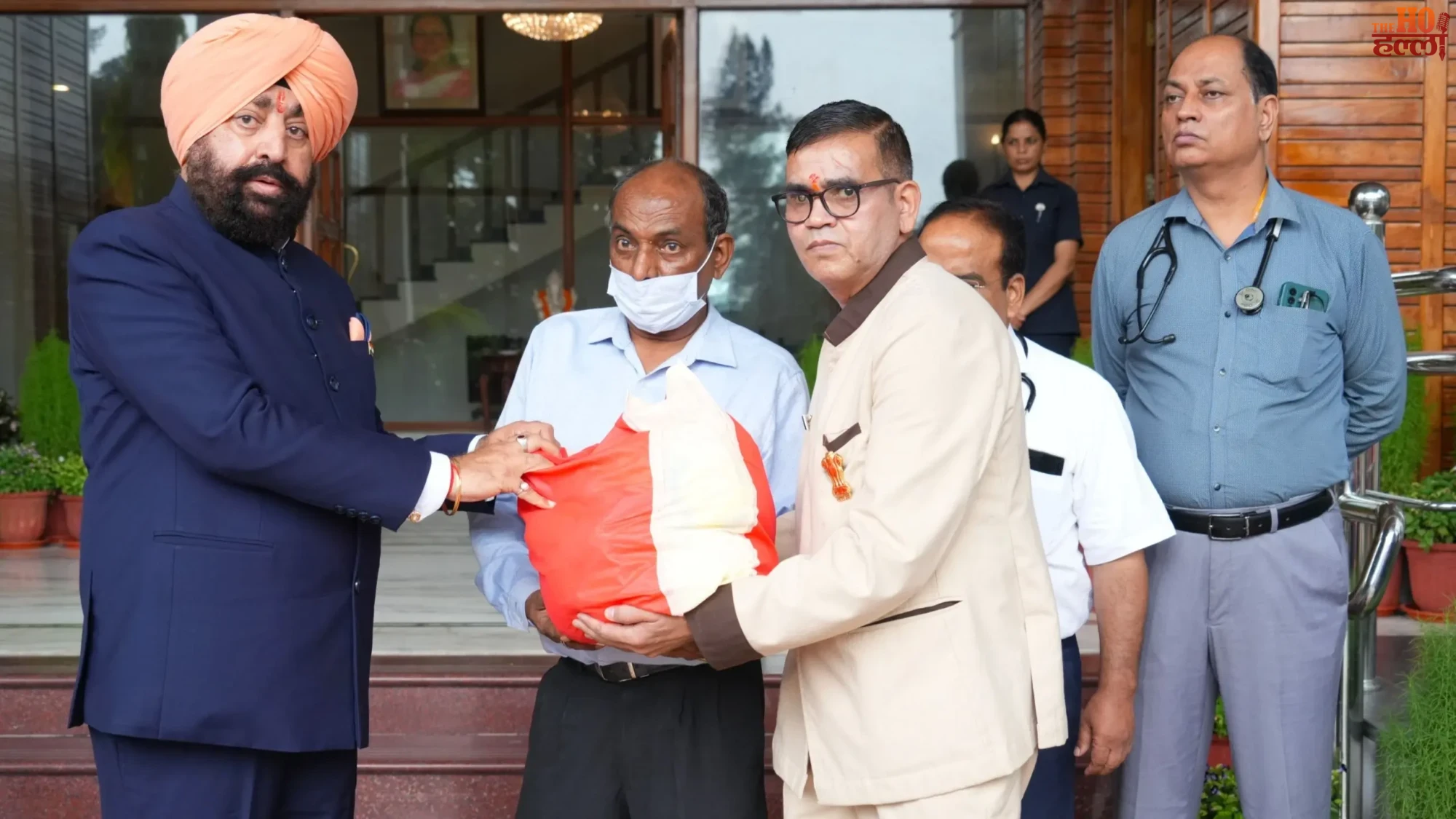uttarakhand-governor-gurmit-singh-distributes-nutrition-kits-tb-patients-dehradun