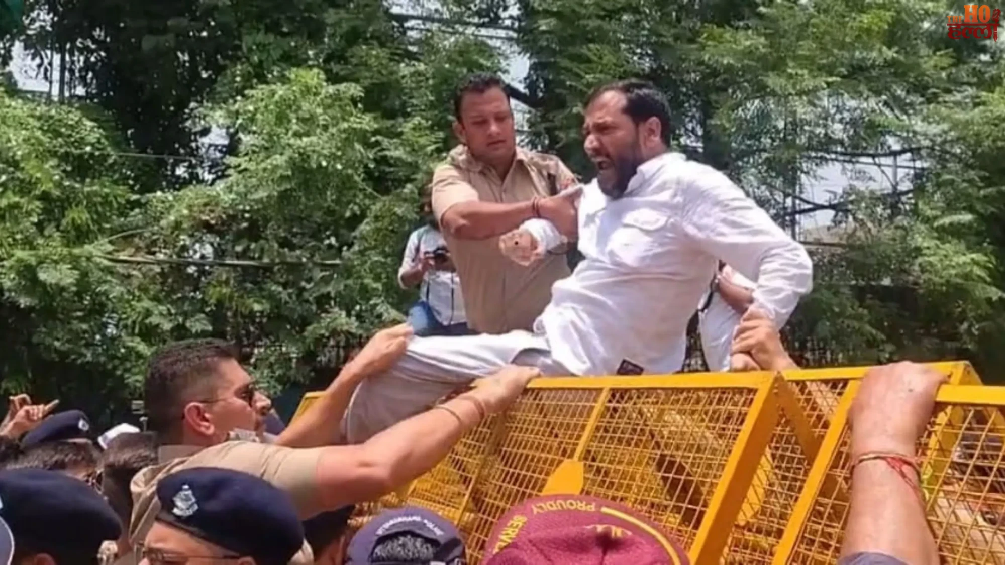 uttarakhand-police-adhikar-march-dehradun-4600-grade-pay-protest