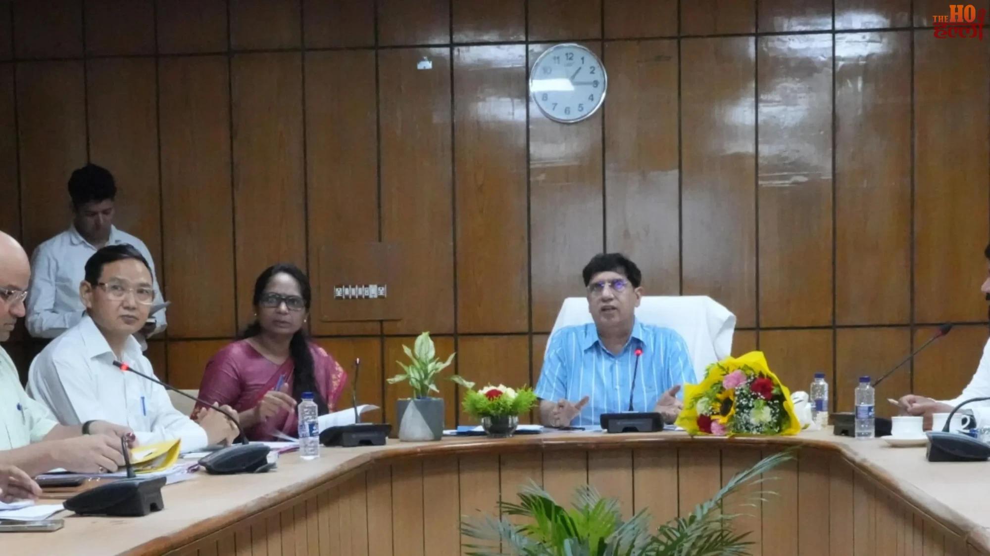 uttarakhand-transport-minister-pradeep-batra-50-new-mini-buses-hilly-routes-electric-buses