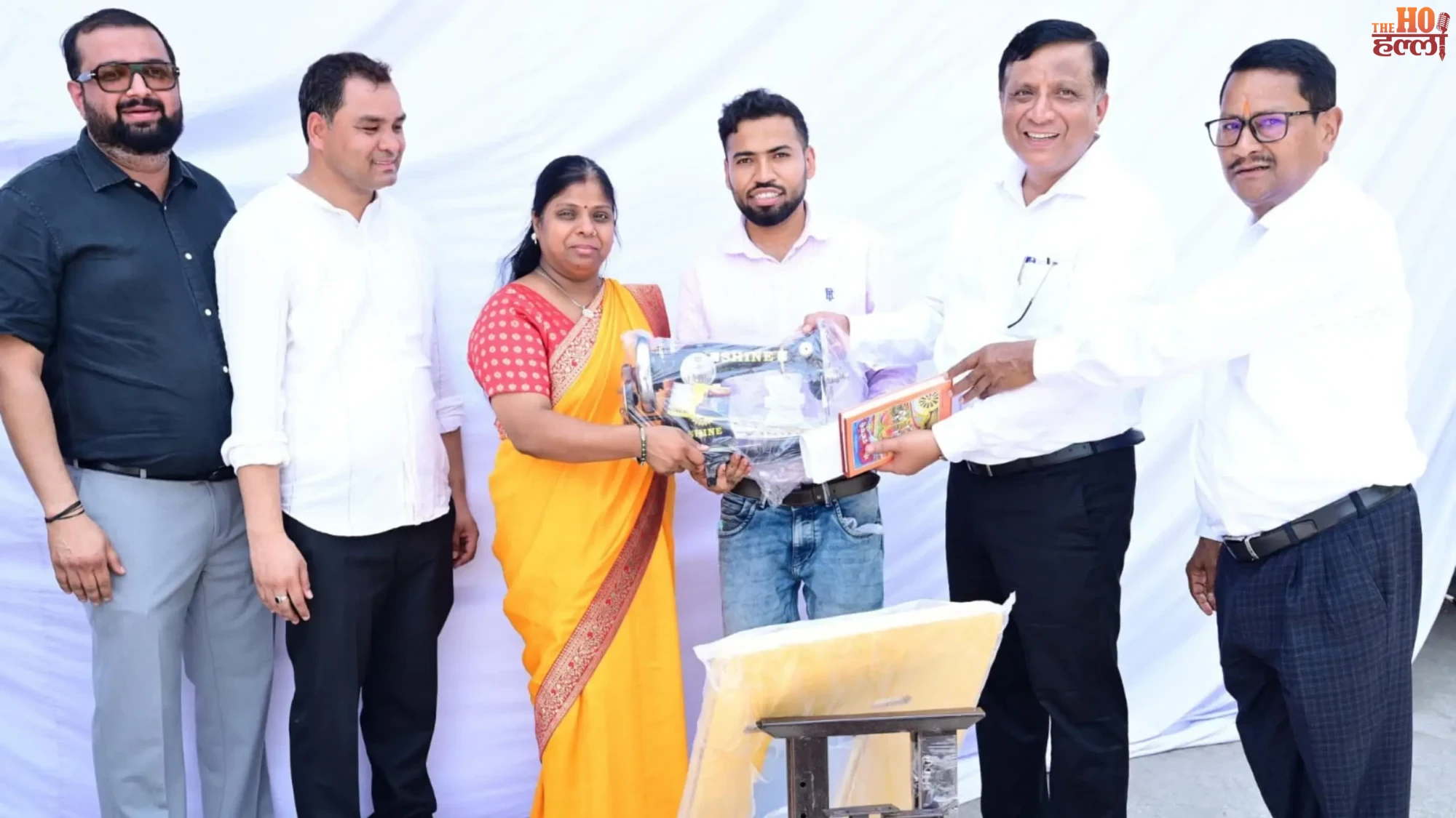 uttarakhand-woman-gets-sewing-machine-hours-cm-camp-sahaspur