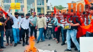 abvp-protest-in-lucknow-against-jharkhand-government-paper-leak (2)