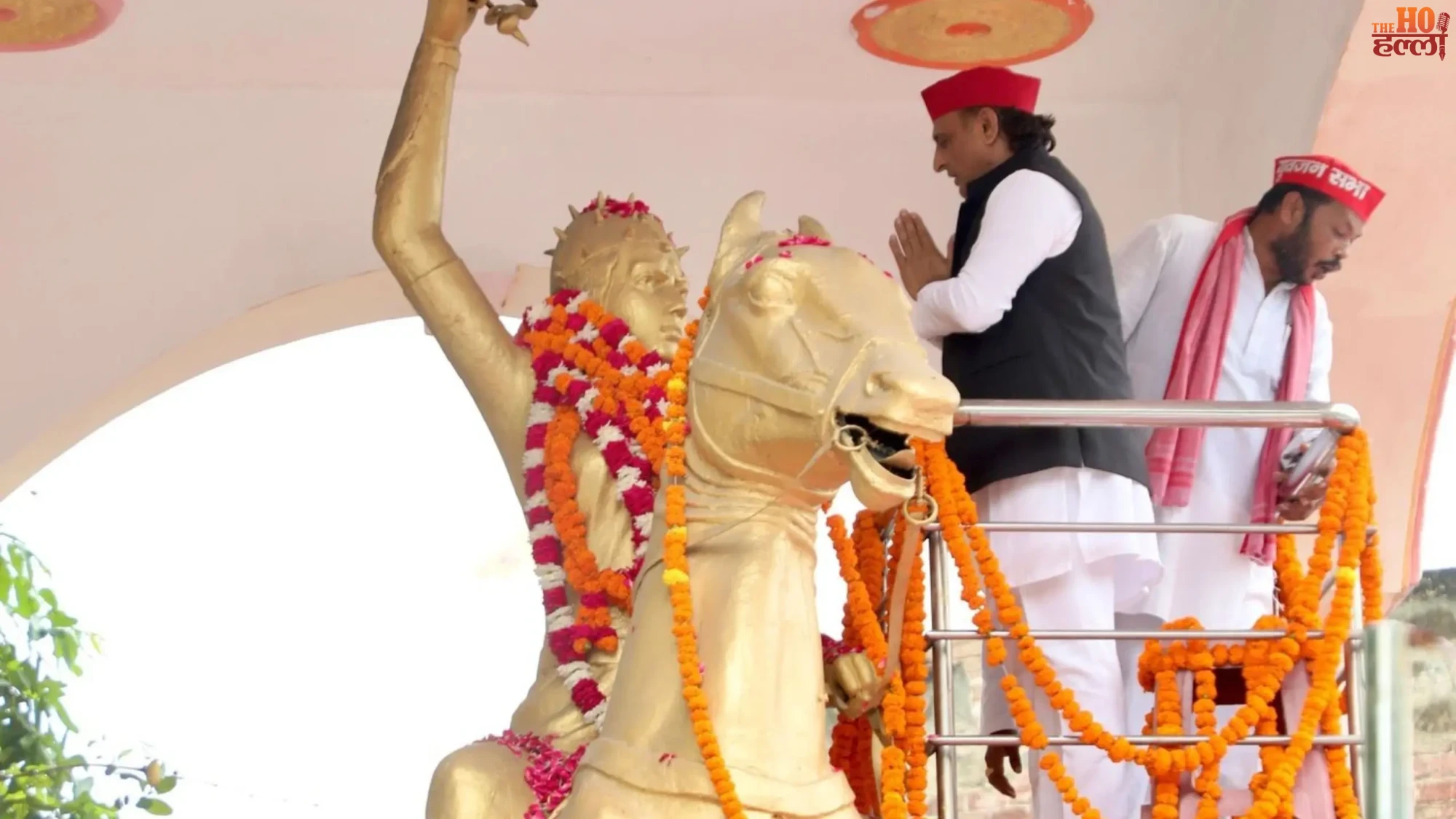 akhilesh-rani-avanti-bai-16-august-holiday