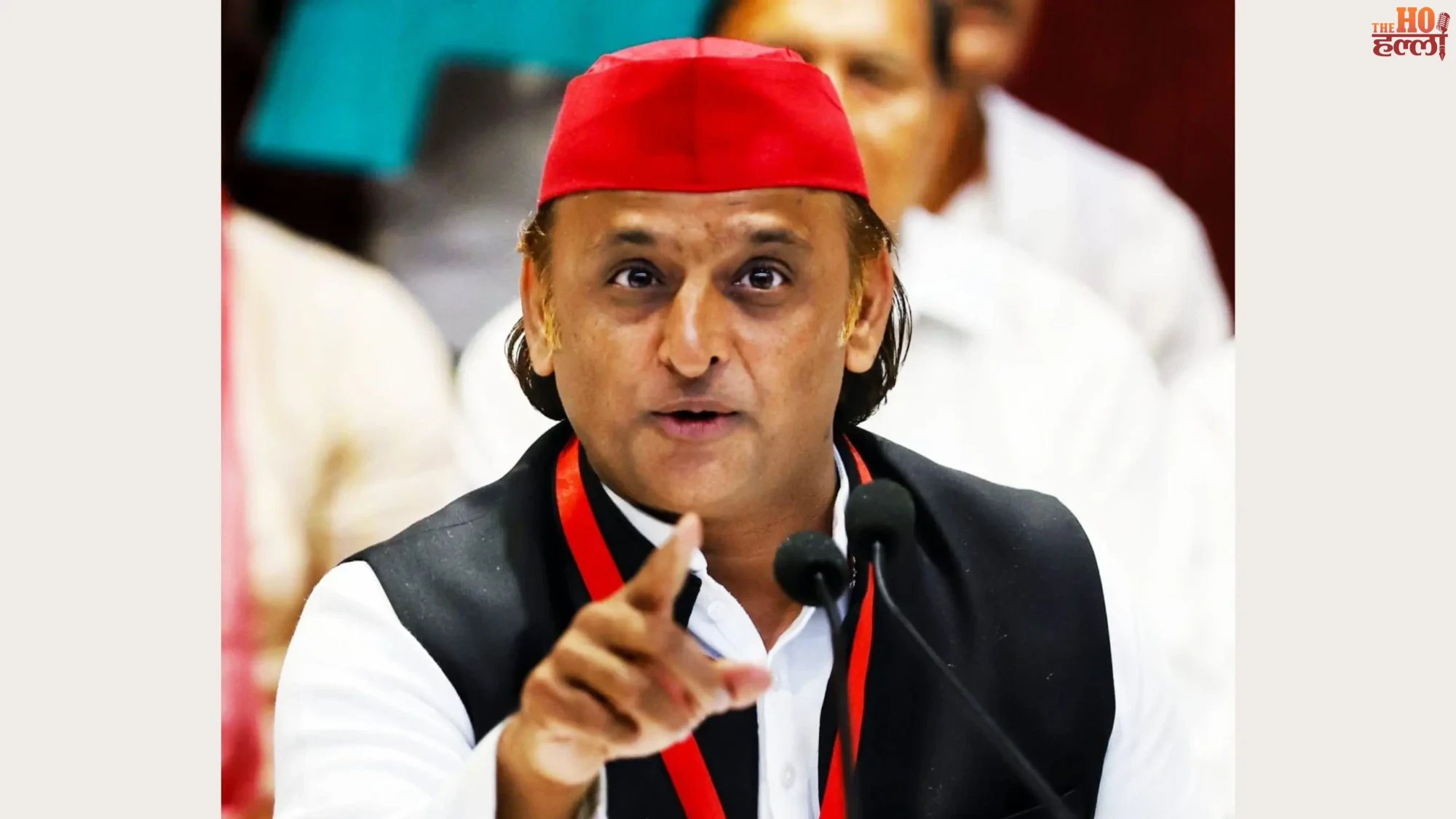 akhilesh-yadav-slams-up-govt-on-7000-crore-ad-spending