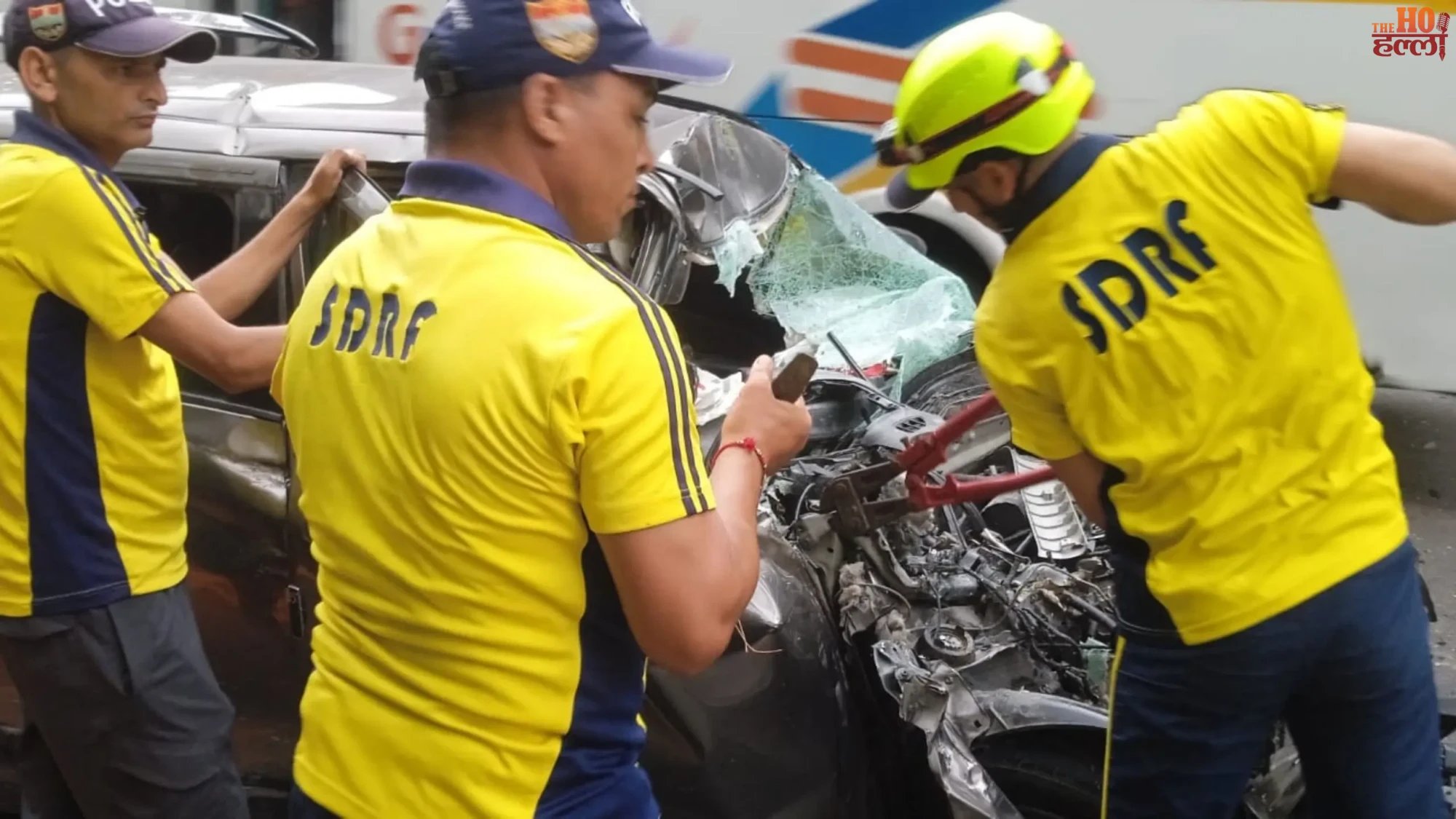 badrinath-highway-rishikesh-car-dumper-accident-brother-sister-death
