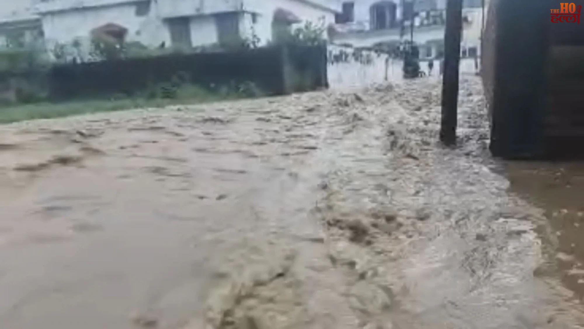 dehradun-heavy-rain-waterlogging-in-devbhoomi-enclave-orange-alert-issued
