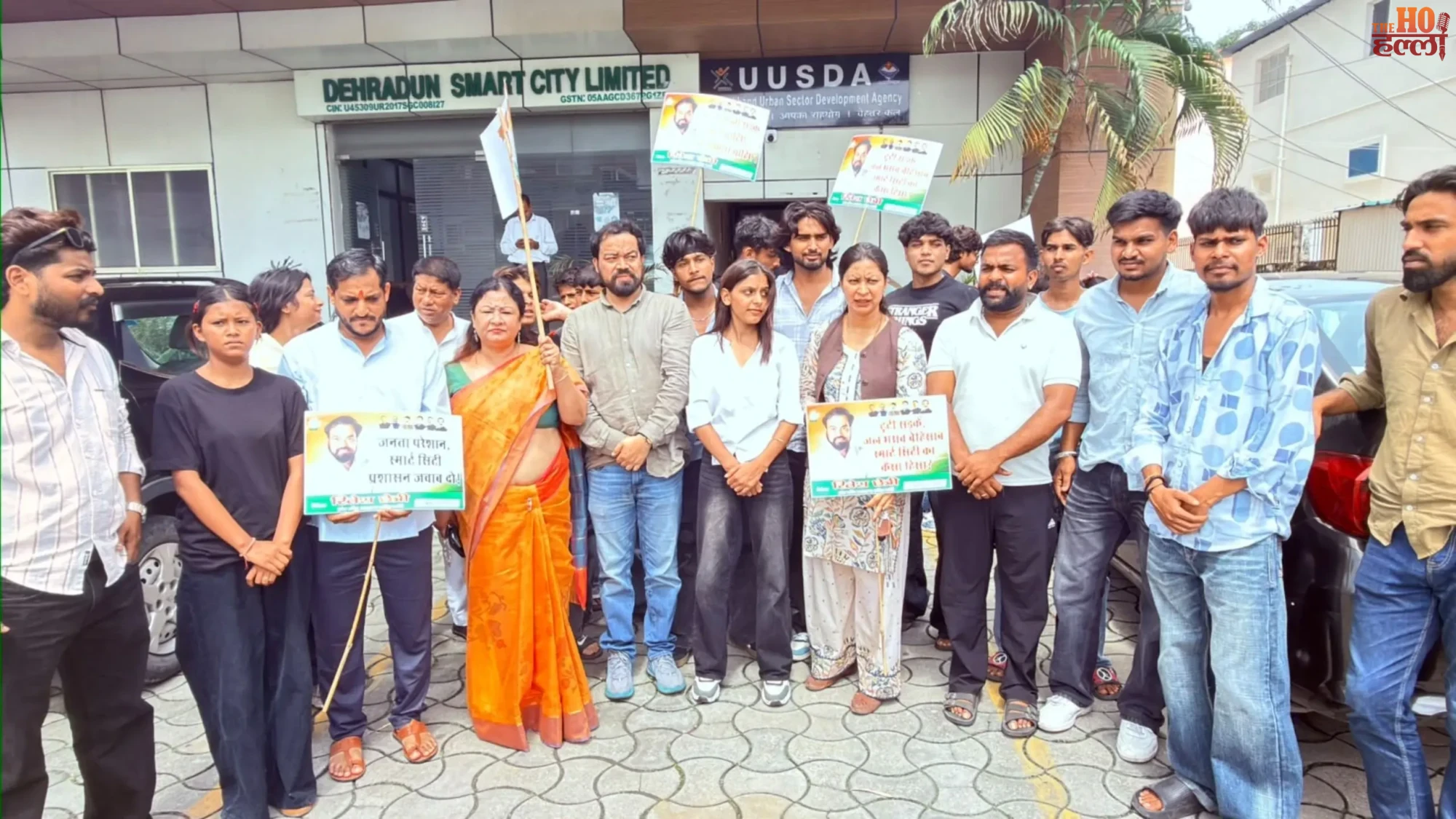 dehradun-smart-city-project-congress-protest-waterlogging-broken-roads-dhami-govt