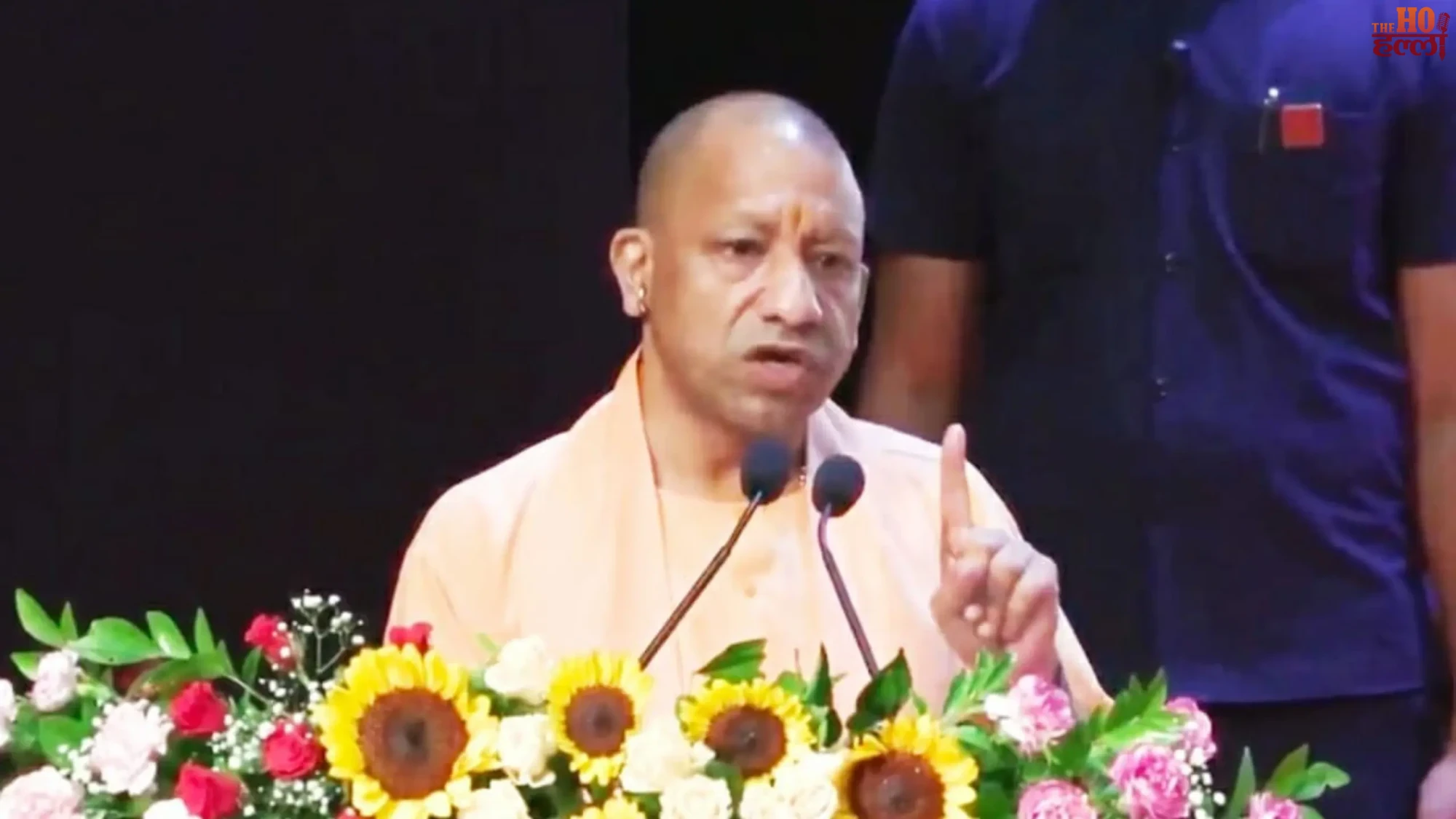 handloom-day-cm-yogi-adityanath-announces-new-schemes-for-weavers