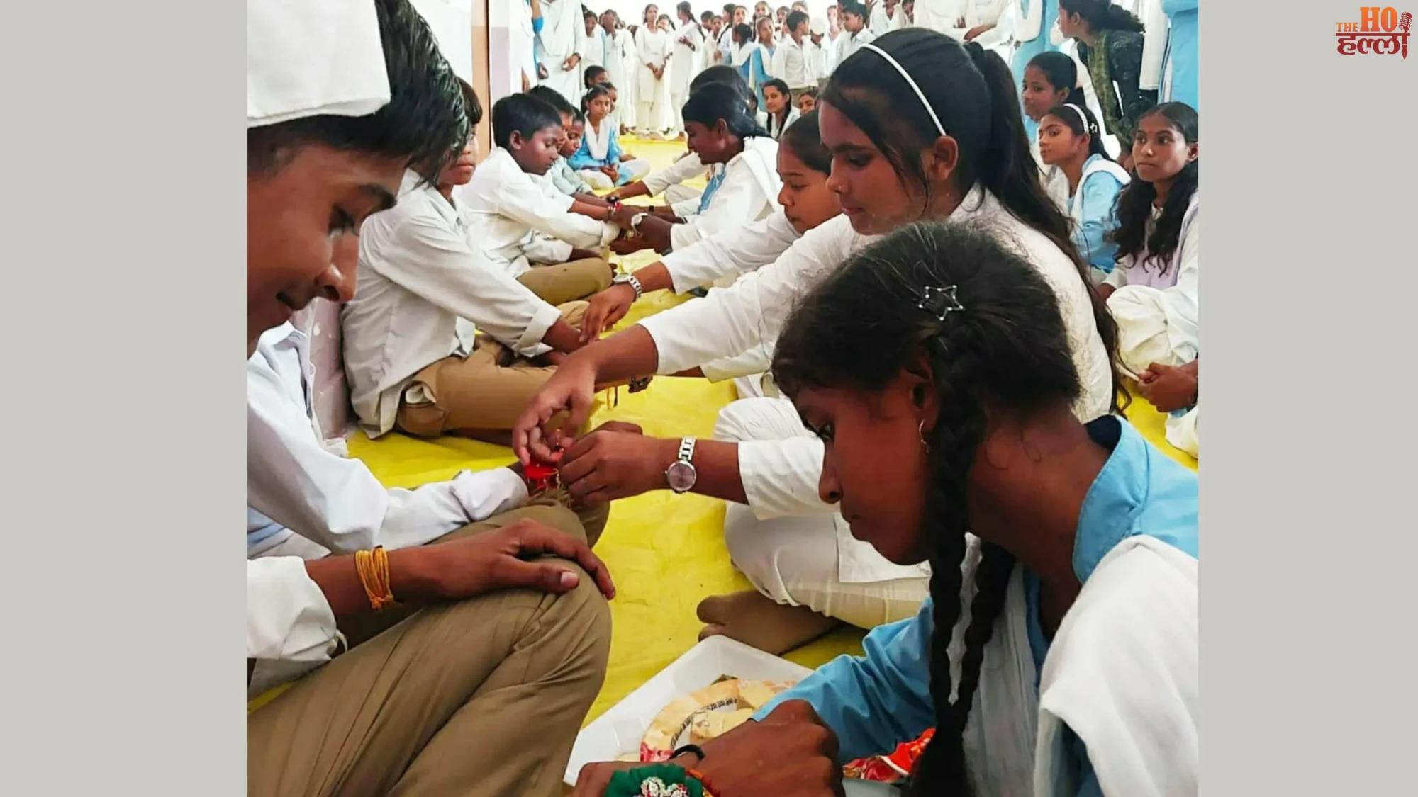lucknow-college-raksha-bandhan-students-rakhi-celebration