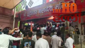 lucknow-sawan-2nd-monday-devotees-throng-mankameshwar-temple (4)