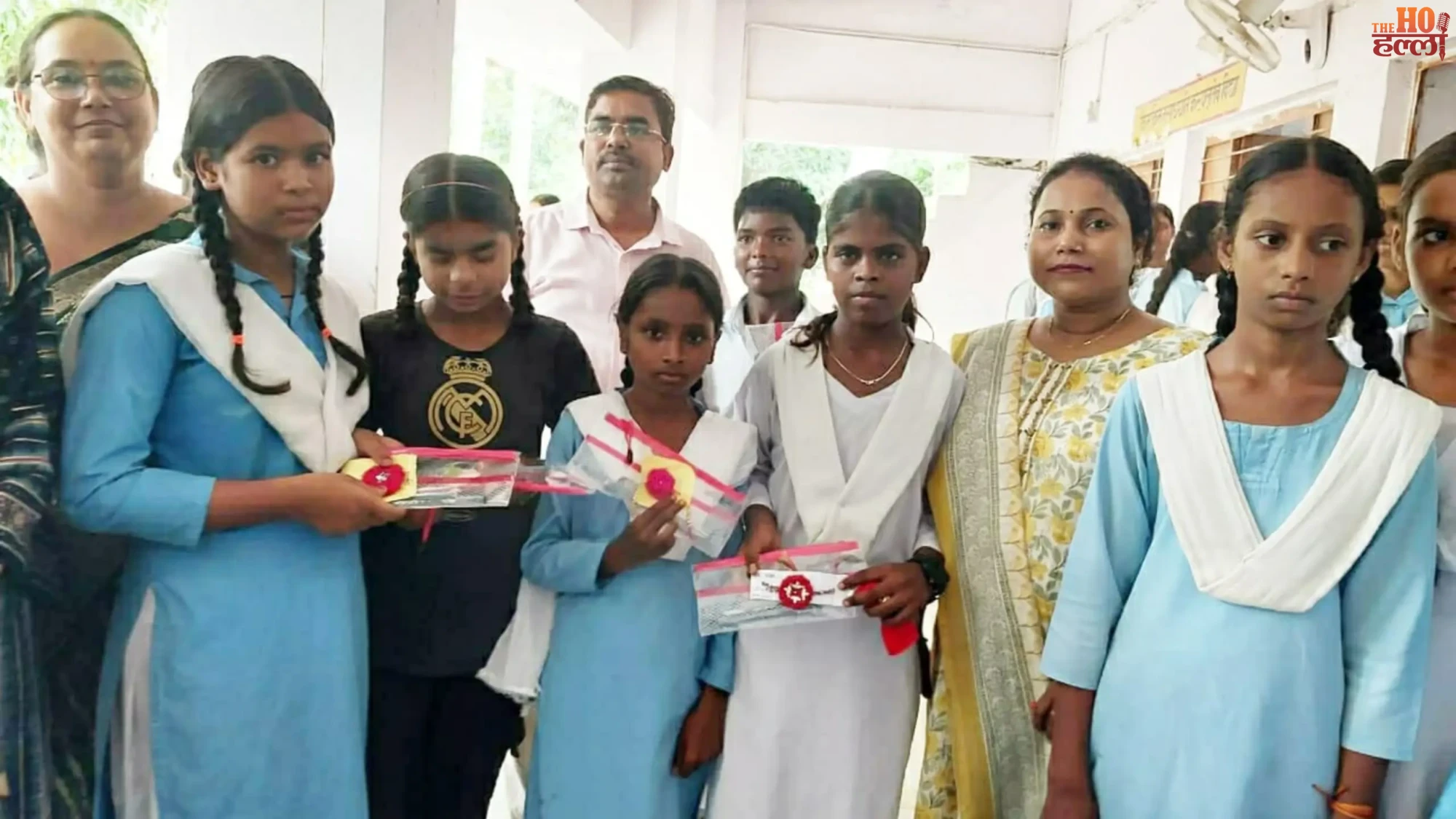 nagram-jawaharlal-nehru-inter-college-rakhi-making-competition-payal-wins