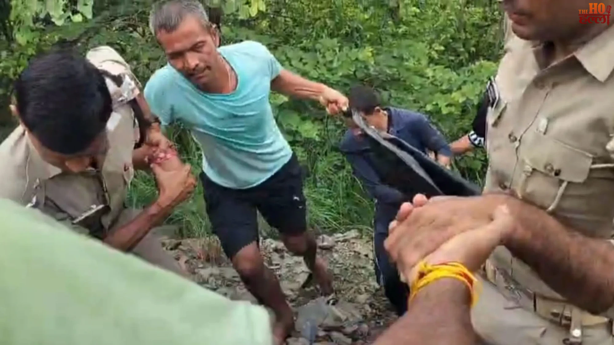 pauri-devprayag-road-accident-bolero-falls-in-gorge-five-dead