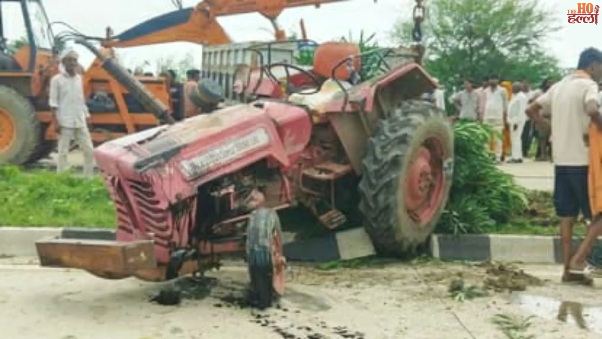 prayagraj-tractor-trolley-accident-paddy-workers-death