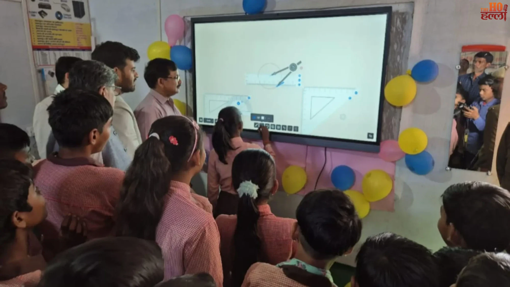 up-ke-5-sarvodaya-schoolon-me-shuru-hui-smart-classroom