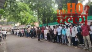 upsssc-je-recruitment-protest-deputy-cm-residence-lucknow (2)