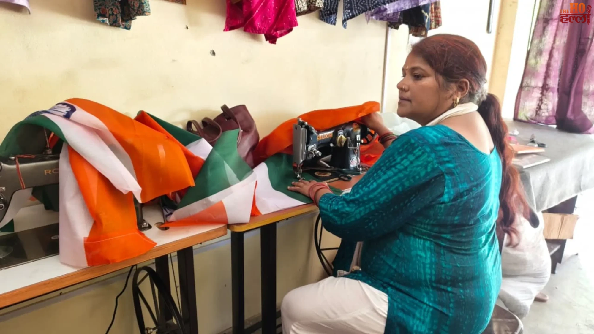 uttarakhand-har-ghar-tiranga-boosts-vocal-for-local-shg-women-make-flags