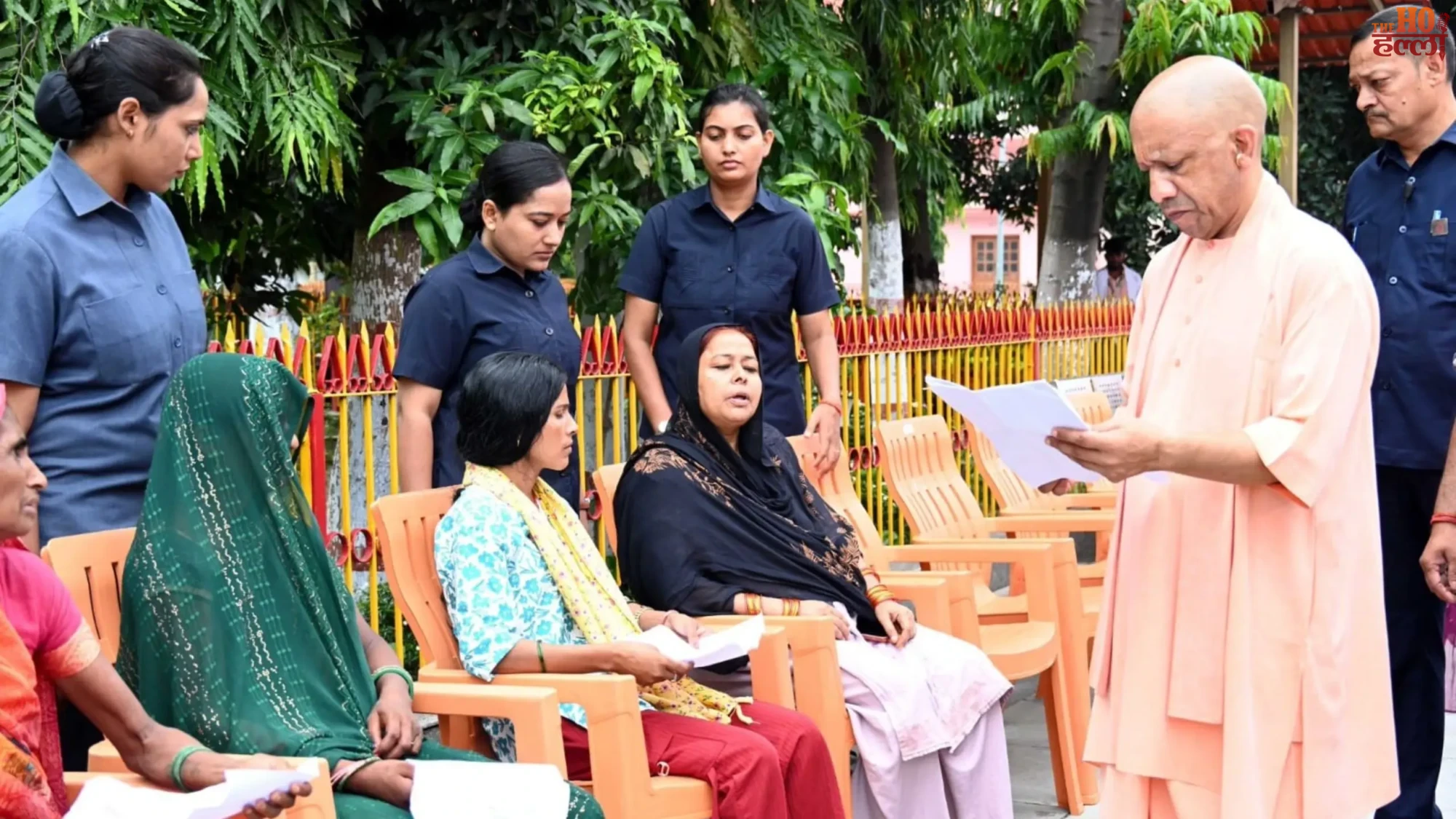 yogi-boley-dabangon-se-raasta-dilao-doshi-officers-par-ho-k कार्रवाई