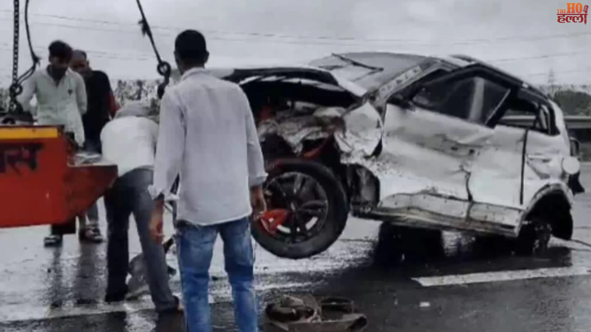 agra-expressway-dowki-creta-car-accident-three-dead-speeding