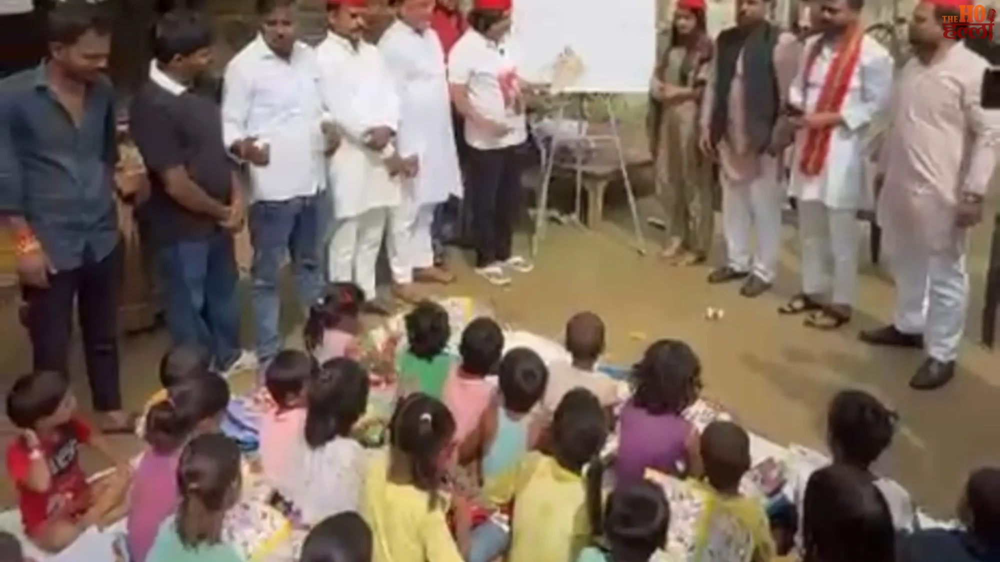 akhilesh-yadav-up-school-closure-26-thousand-schools (4)