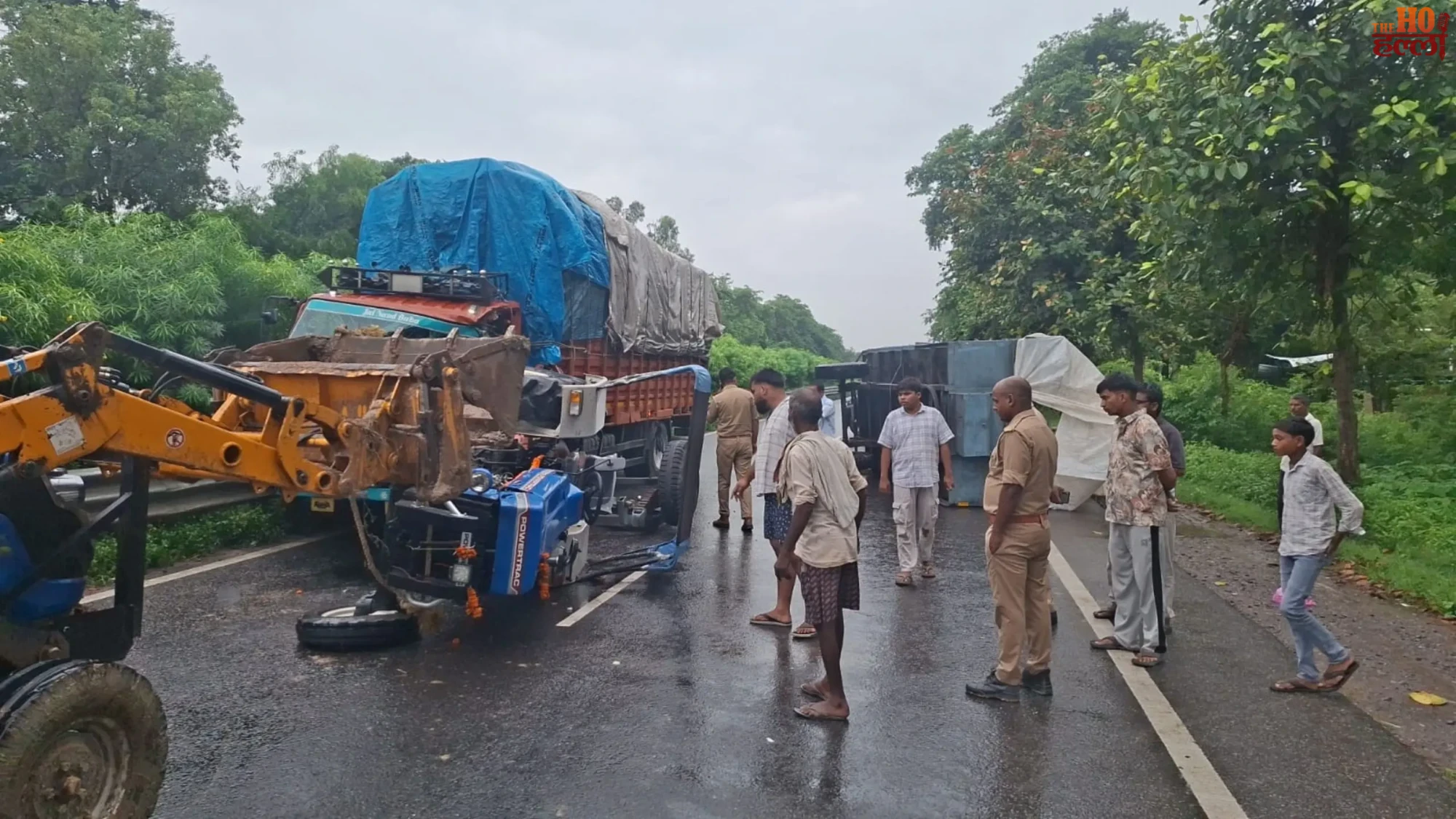 ayodhya-rudauli-highway-tractor-trolley-dcm-accident-lakhimpur-pilgrims (2)