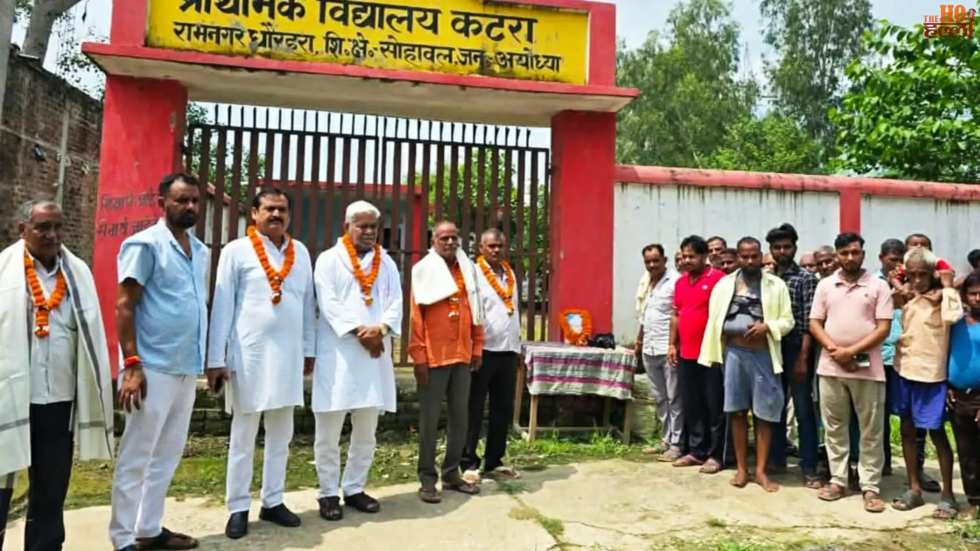 ayodhya-sp-closed-schools-pathshala-pukare-teacher-day