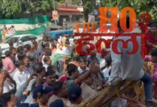 congress-pwd-office-protest-bad-roads-waterlogging-dehradun