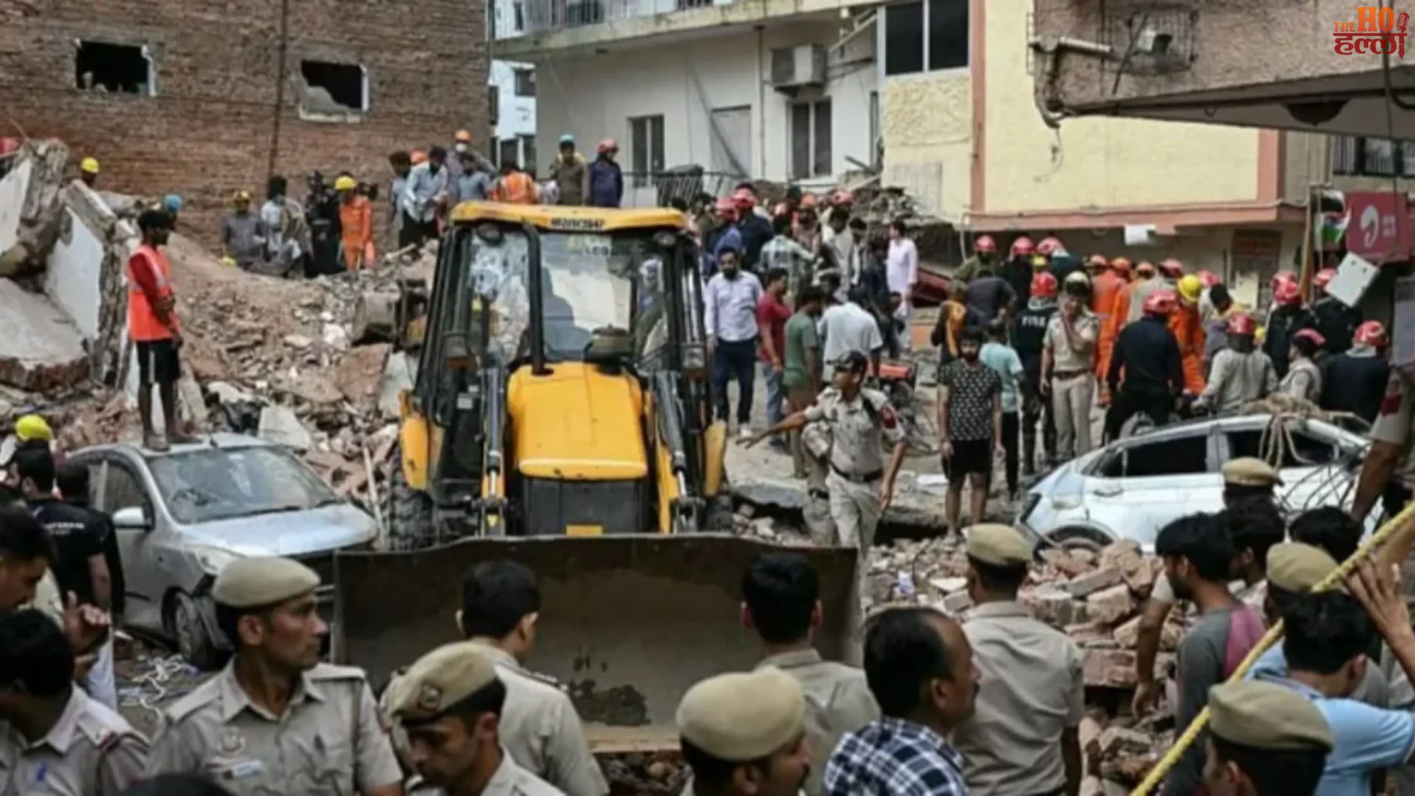 delhi-satya-niketan-pg-hostel-building-collapse-students-death