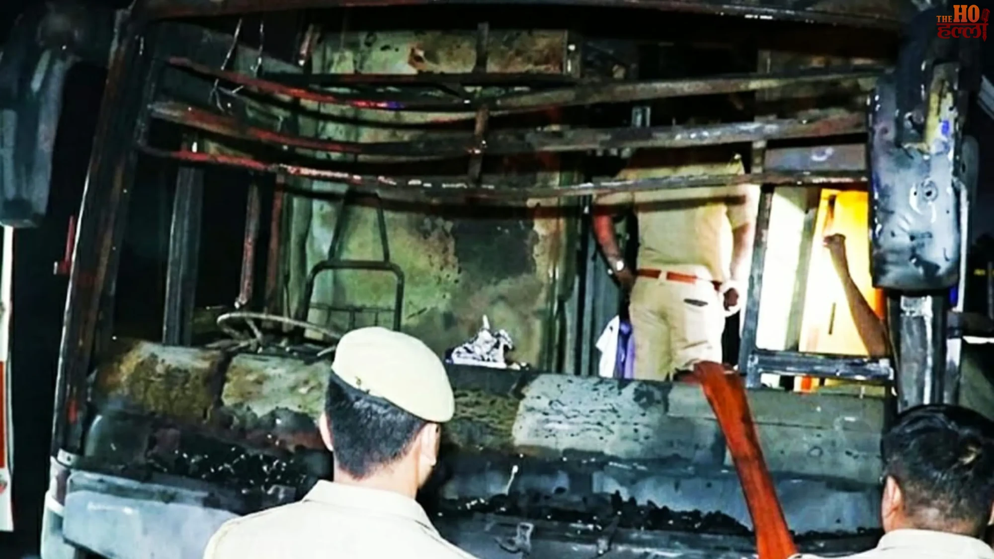 greater-noida-yamuna-expressway-bus-fire-nine-dead-driver-conductor-arrested (2)