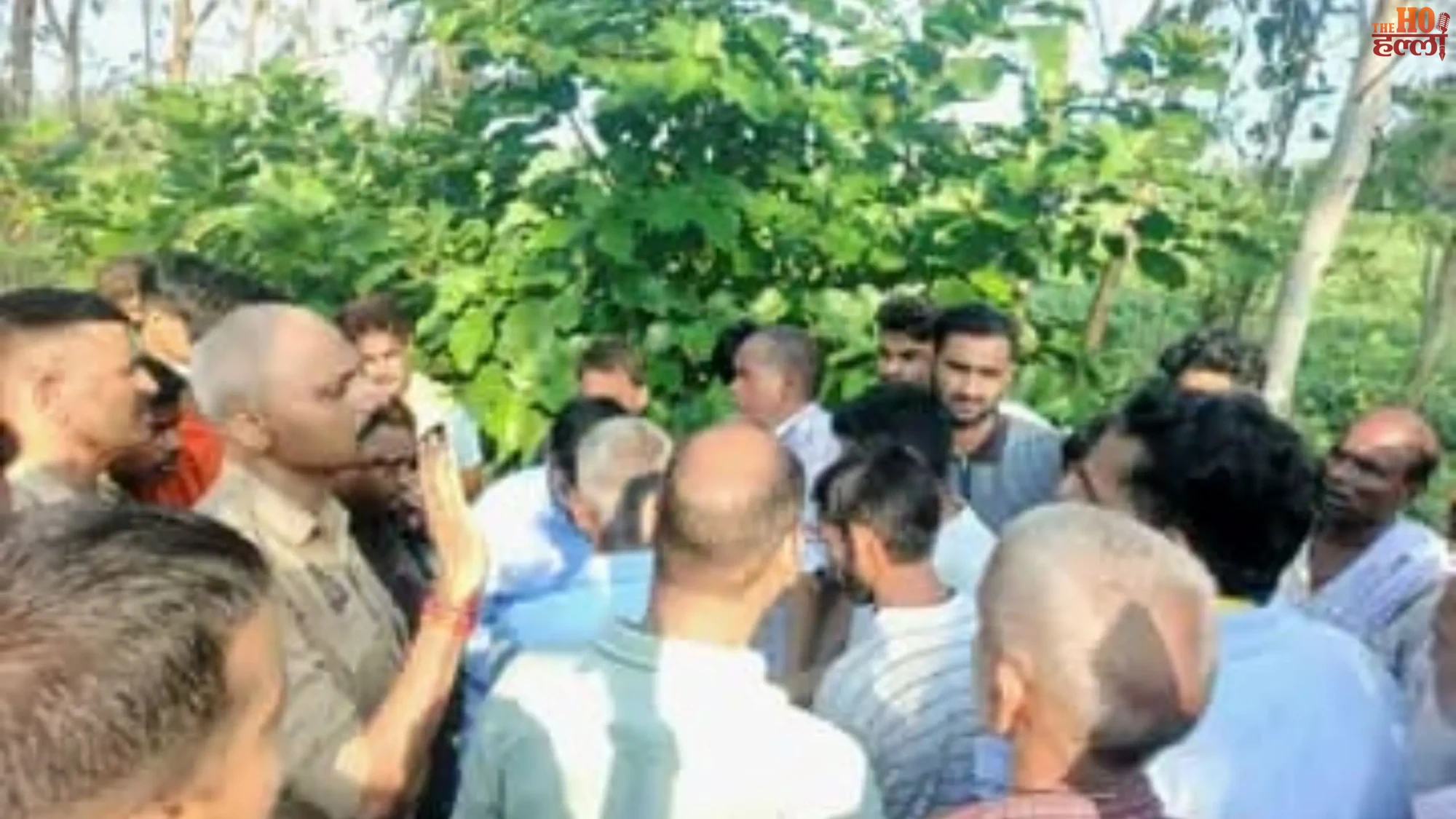 hardoi-high-tension-line-electric-shock-mason-balgovind-death-protest (2)