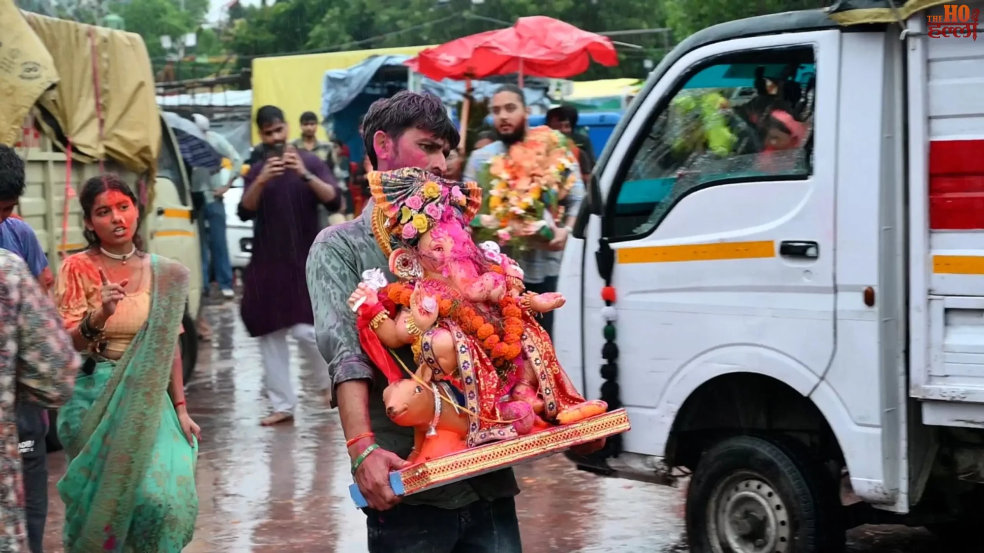 lucknow-anant-chaturdashi-ganesh-visarjan-jhoolelal-vatika-rain (3)