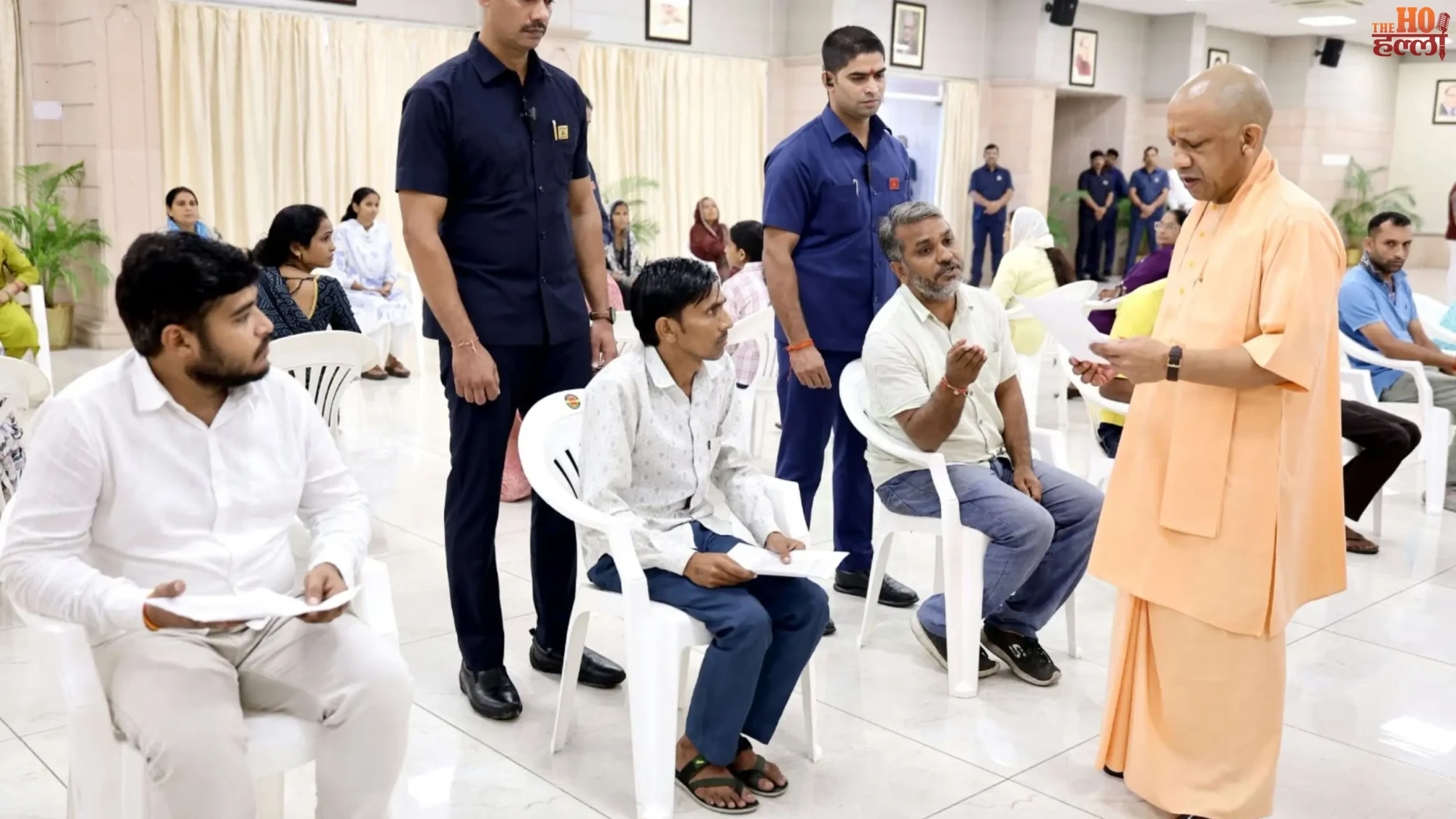 lucknow-cm-yogi-adityanath-janta-darshan-raebareli-elderly-grievance-action