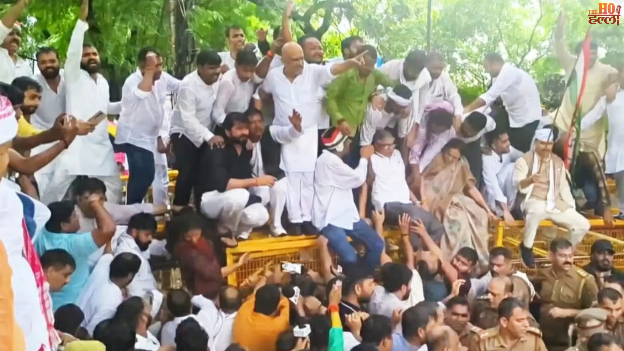 lucknow-congress-protest-ajay-rai-ec-giani-kumar-resignation-police-clash