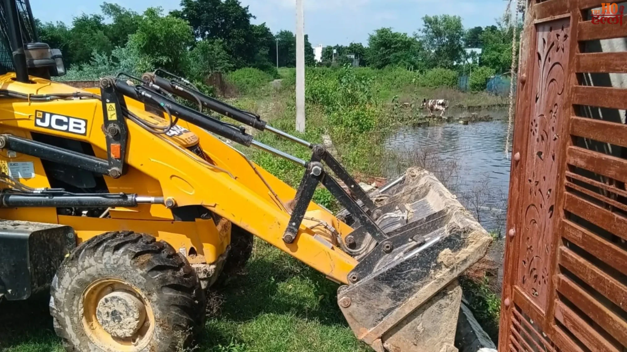 lucknow-lda-demolishes-illegal-plotting-bbd-commercial-sealed (2)