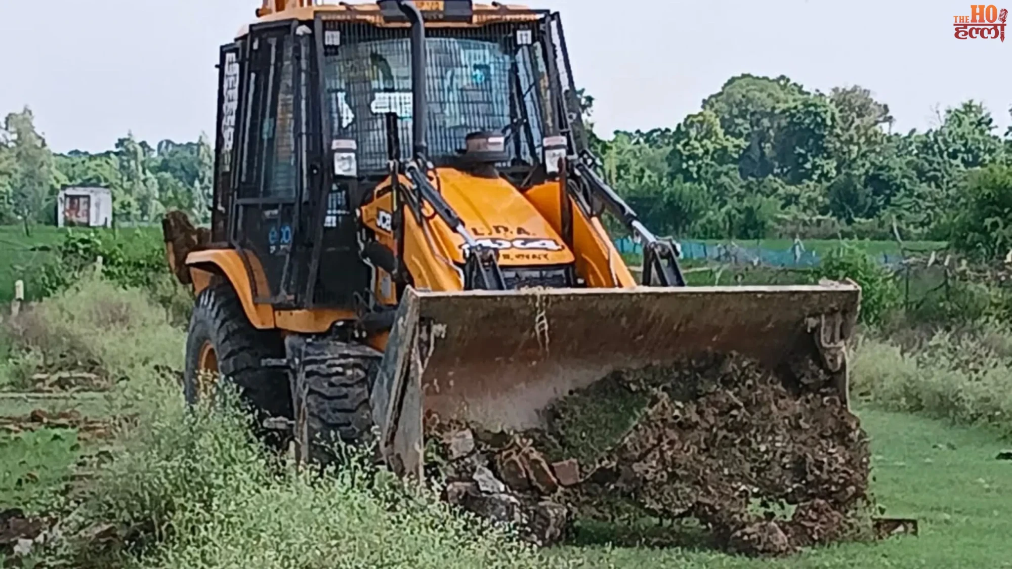 lucknow-lda-demolishes-illegal-plotting-bbd-commercial-sealed