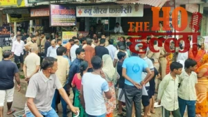 lucknow-rain-waterlogging-buddheshwar-mohan-road-traffic-jam-protest (3)