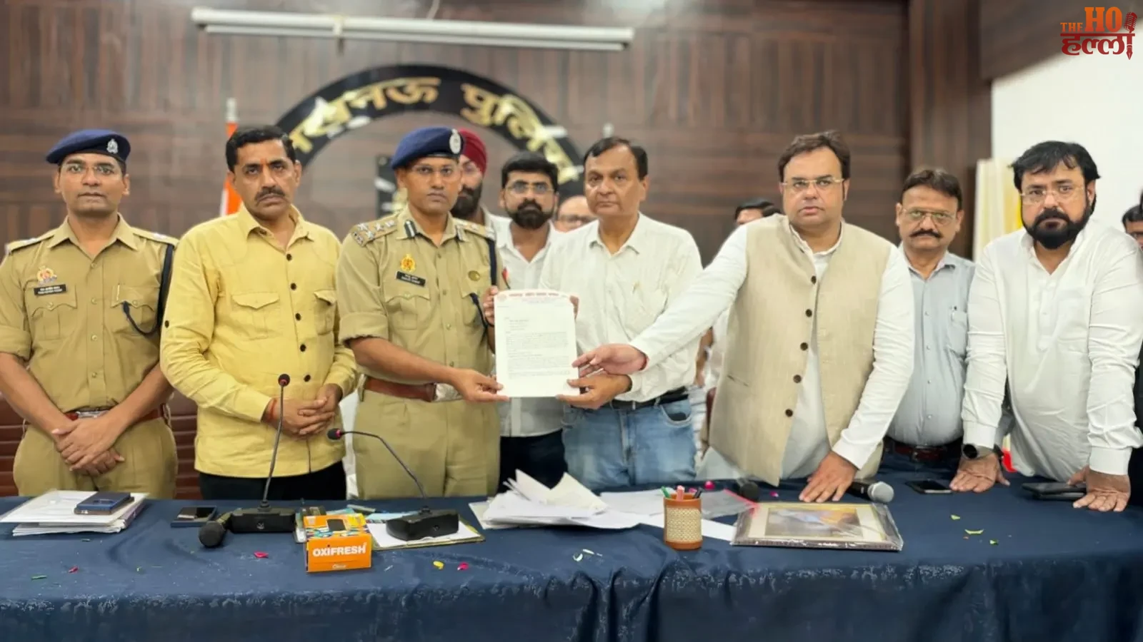 lucknow-traders-demand-permanent-solution-traffic-encroachment-police-meeting